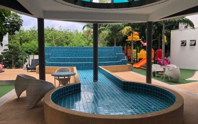 "laguna Beach 1A With Swimming Pool Views Pattaya"