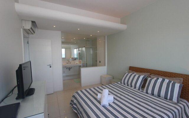 LinkHouse BeachFront Copacabana