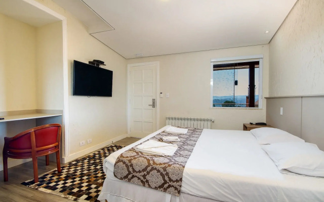 Chris Wellness Resort Hotel