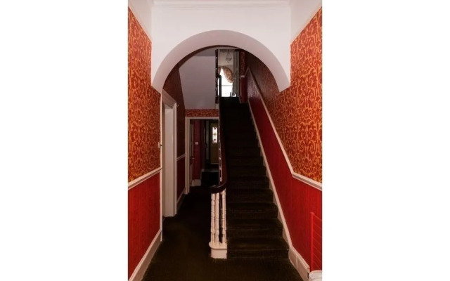 Ivyleigh House
