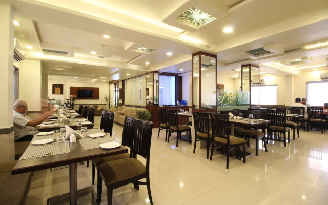 Marigold- Newly Renovated Hotel