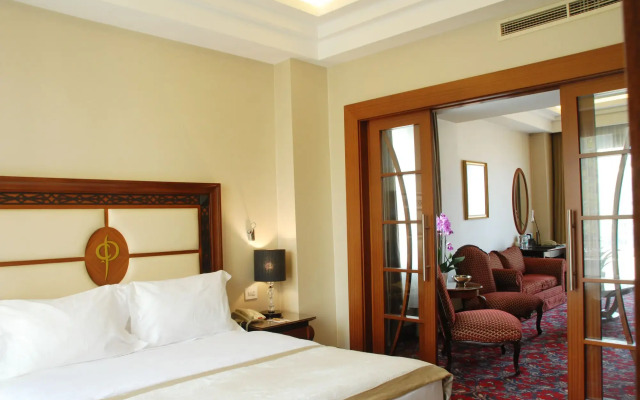 Blue Diamond Ataturk Palace