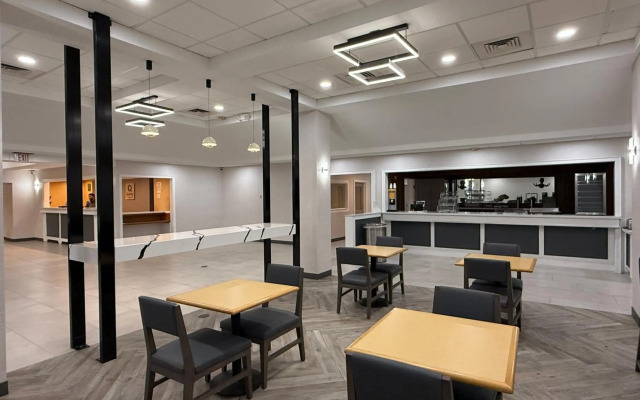 Quality Inn & Suites Baton Rouge West – Port Allen