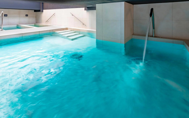 Caprici Beach Hotel & Spa