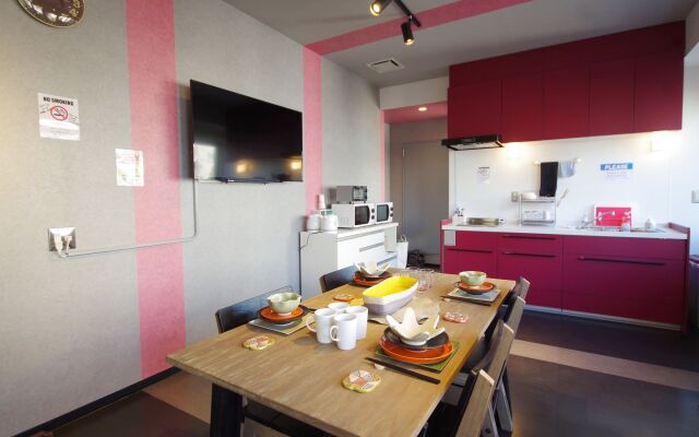 Oak Hotel Edo - Hostel