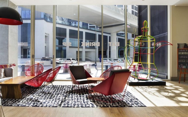 ibis Styles Dubai Airport Hotel - Image 7