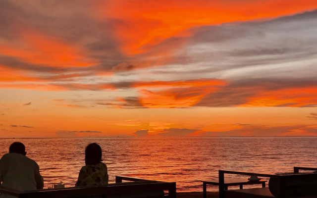 Rattana Pura Beach Resort