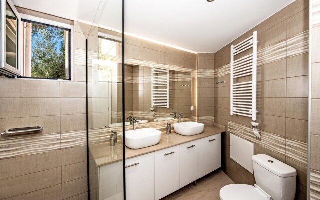 Luxury Villa Oasis 11 Bedrooms With Heated Pool