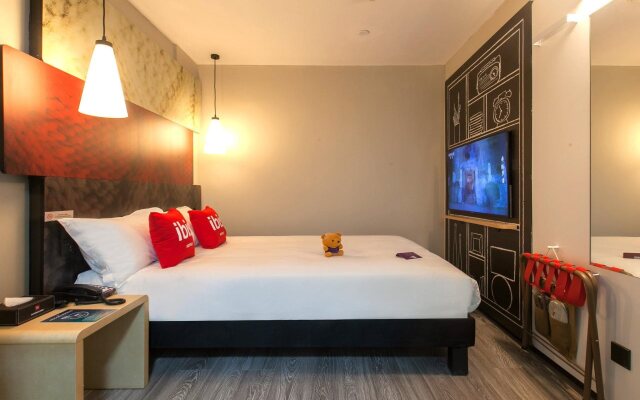 Ibis Wuhan Hubu Alley Hotel