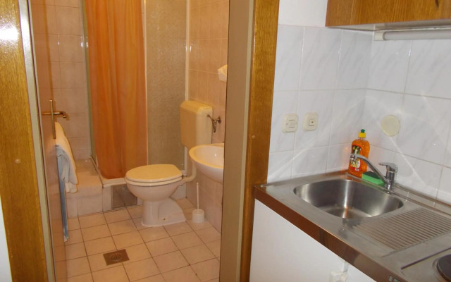 Studio Apartments "Chess Club Bosna"