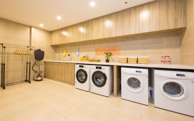 Atour Hotel Hongyadong Riverside Chongqing