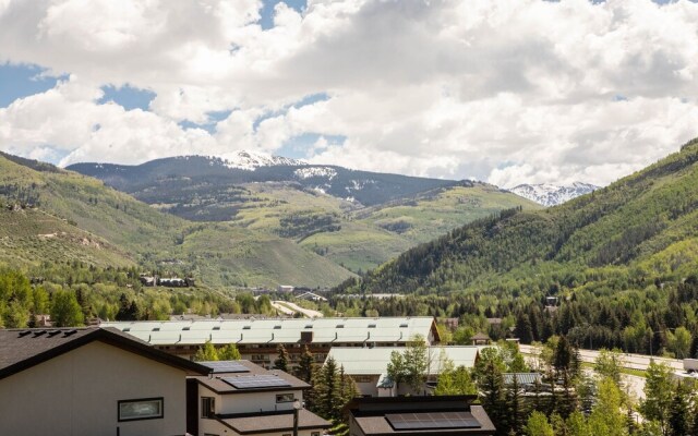 6 Chamonix Lane 1 Bedroom Townhouse by RedAwning