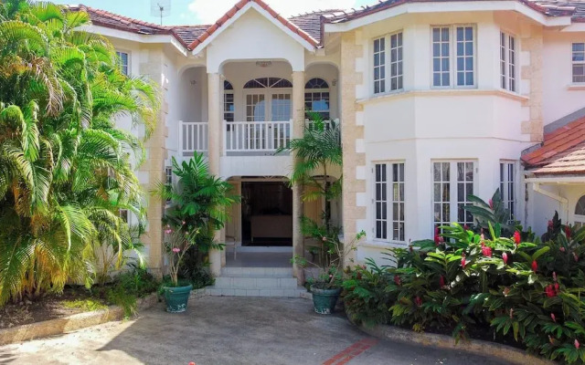 Marzalea 3 bd Villa by Zenbreak