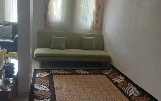 Villa Noeryani – Guest Rooms – Tarogong