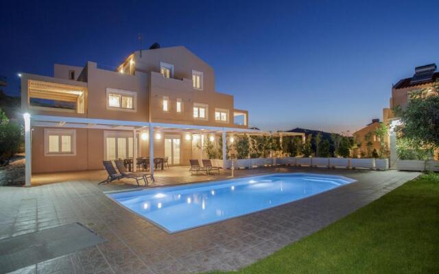Blue Hills Villas by Estia