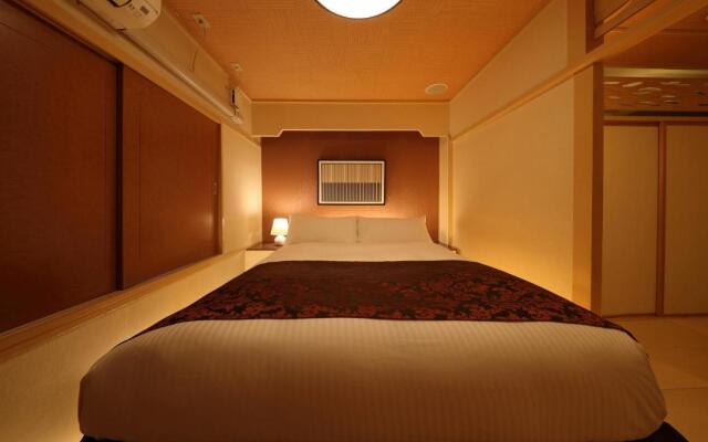 Hotel Olive Kyoto Yamashina - Adults Only