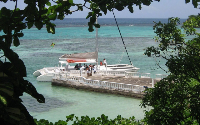 Silver Seas Hotel
