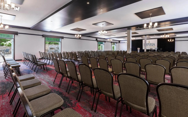 Imperia Hotel and Suites