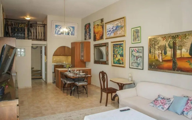 Violeta s Seaview Apartment in Rhodes