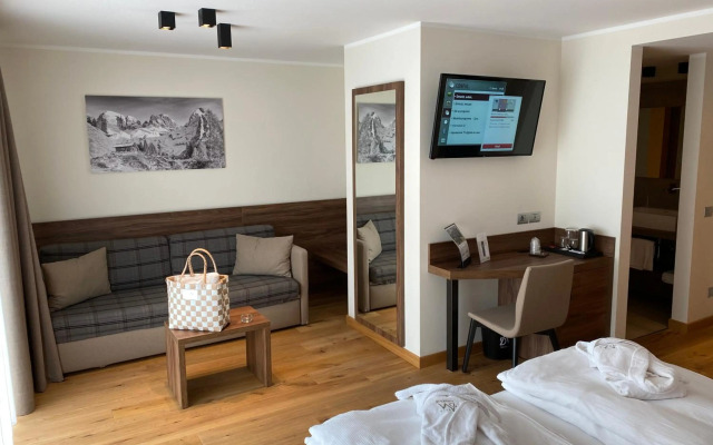 Dolomeet Boutique Hotel