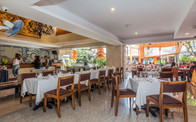 ZEN Rooms Benesari 5 Legian Kuta