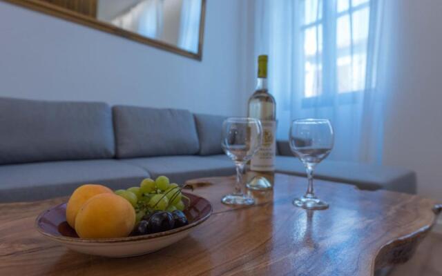 1571_Suites A1