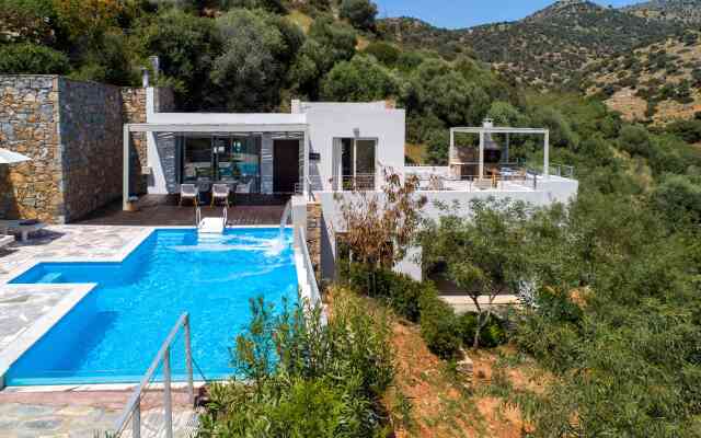 Pleiades Luxurious Villas