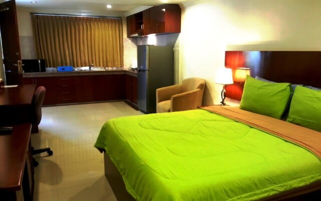 Smiling hill Apartments & Guesthouse