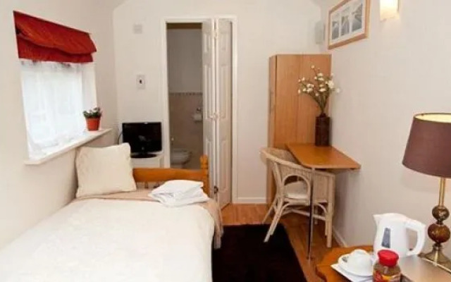 Rosas Bed and Breakfast