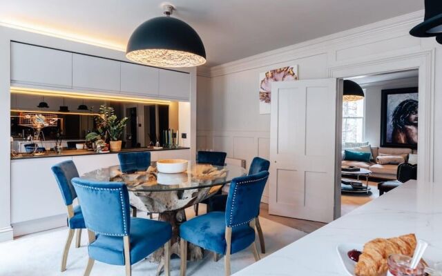 Modern Central Bath Apartment