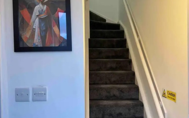 3-bed Home, Sleeps 8, Ideal for Large Groups