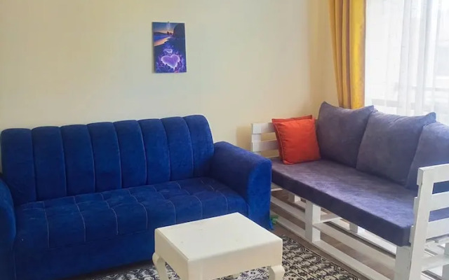 Lux Suites Juniours Apartment Bamburi