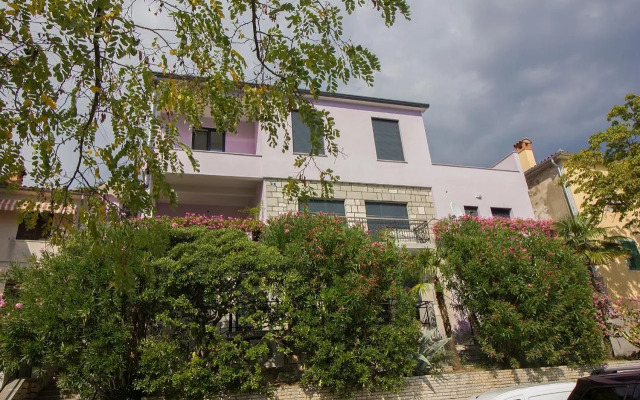 Studio app 100m from the sea, 077