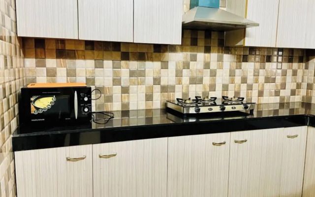 Olive Service Apartment Near Artemis