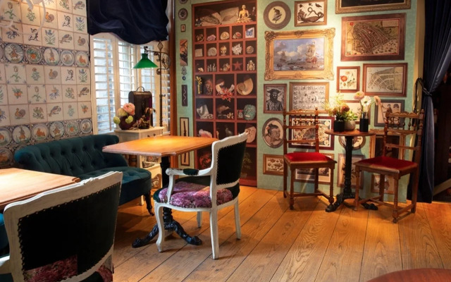 Rosalia's Menagerie InnUpstairs