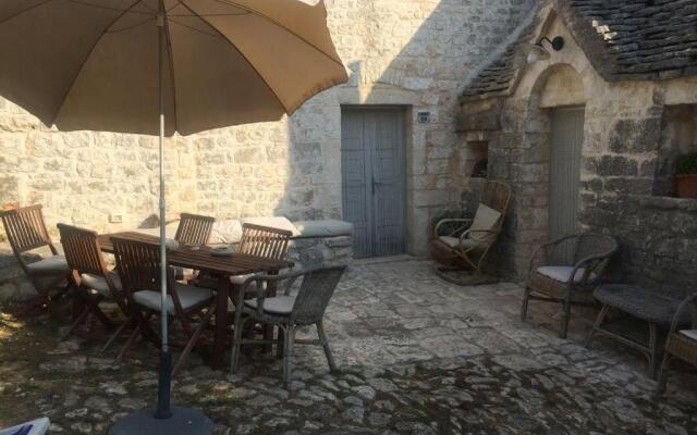 Trulli e Masseria Viola