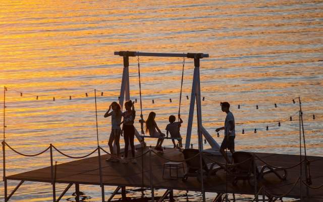 Sunset Resort