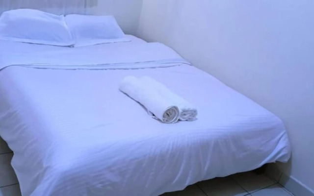 Stay.Plus Roverpark Apartment