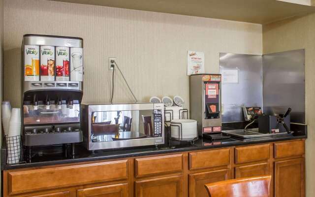 Comfort Inn Wethersfield - Hartford