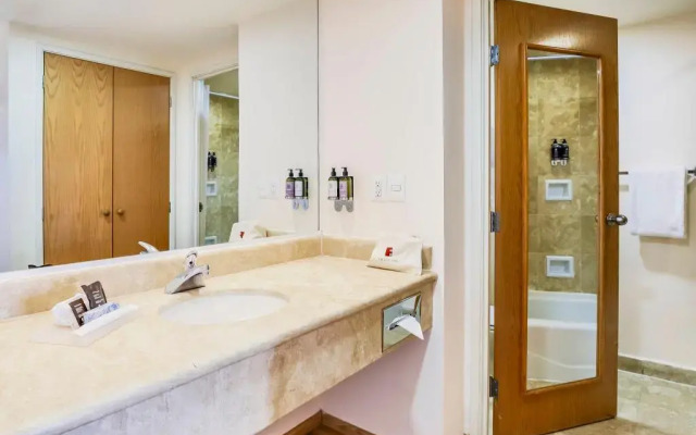 Fiesta Inn Torreon Galerias