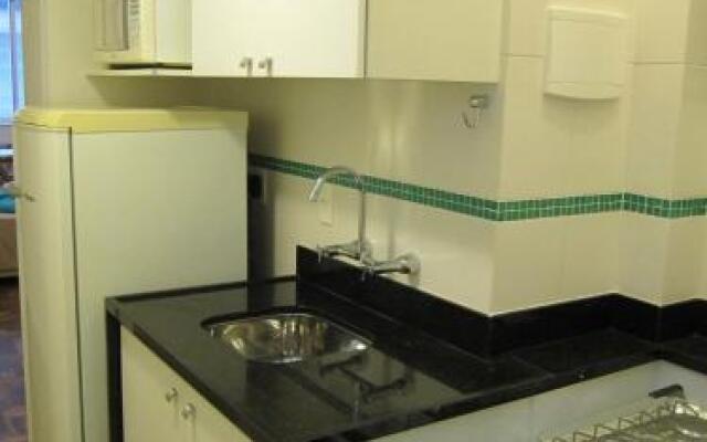 Alex Rio Flats Studio Beach View