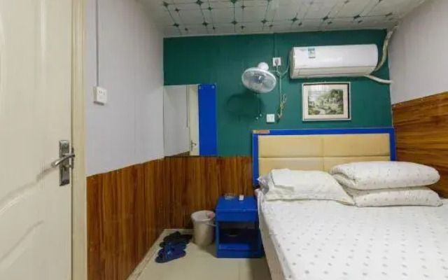 Optics Valley Affordable Apartment