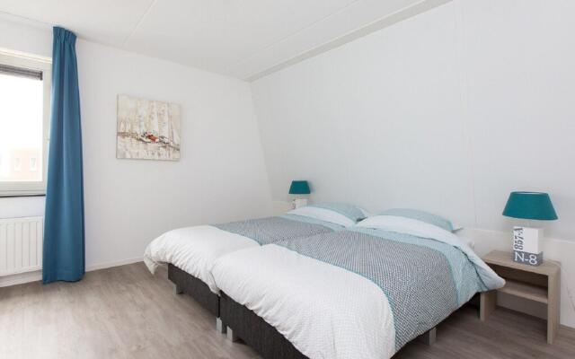 Holiday Home With Private Jetty on Water