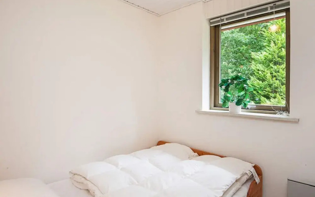 6 Person Holiday Home in Glesborg
