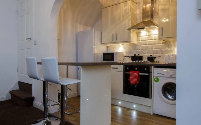 Shaftesbury Apartments