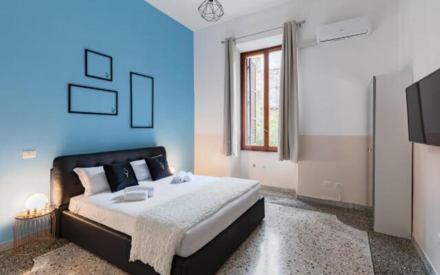 A World Aparts - 55 Palermo