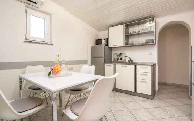 Apartments Genster