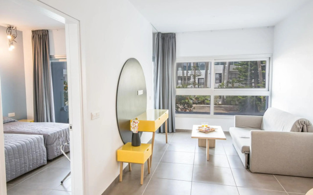 Anthea Hotel Apartments