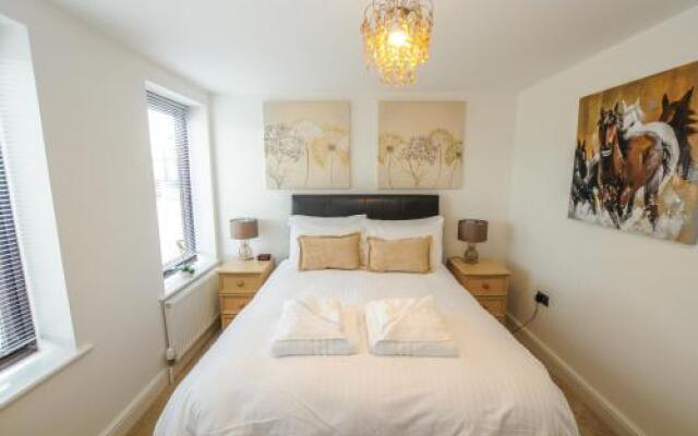 Midland Way Apartments by Your Stay