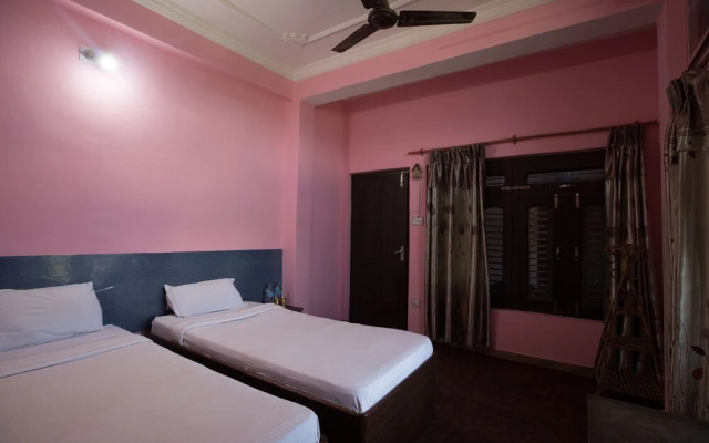 SPOT ON 631 Hotel Highway Plaza